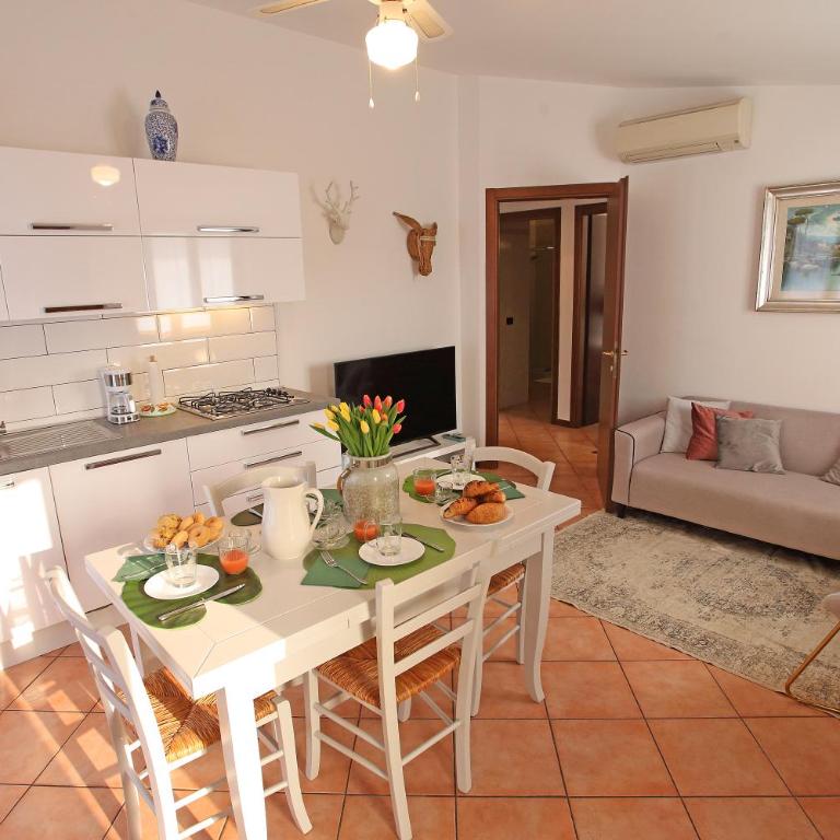 Casa Elisa, trilocale a Peschiera del Garda - Appartamento con 2 Camere da Letto - 2