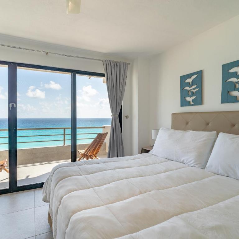 Sparkling Ocean View in Cancun - Apartment with Sea View - 17