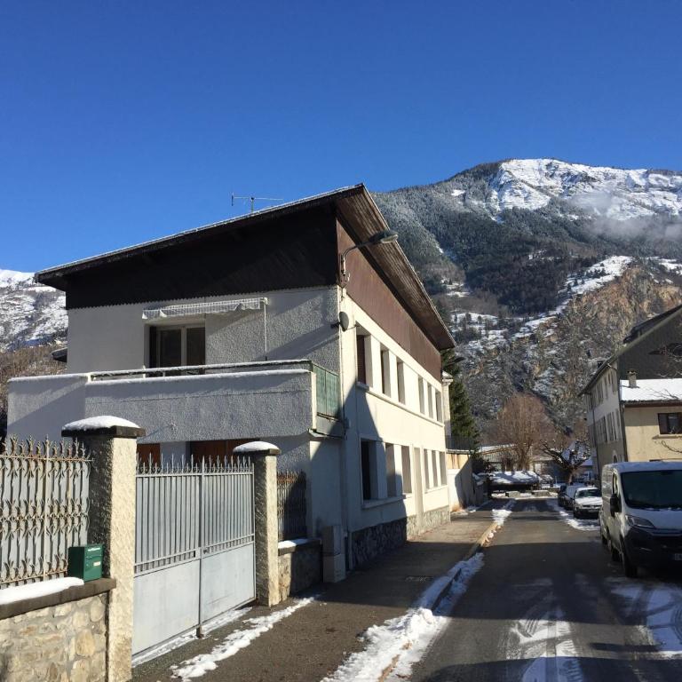 Superbe appartement à Bourg d'Oisans avec terrasse Sud - Appartamento con 2 Camere da Letto - 2