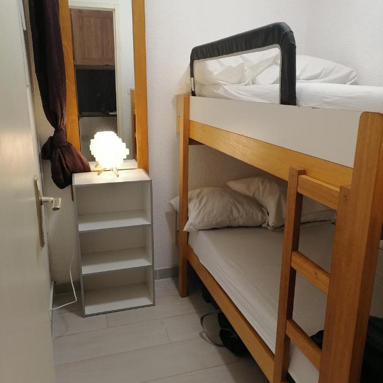 Studio cabine valras plage 300m de la mer - One-Bedroom Apartment - 13