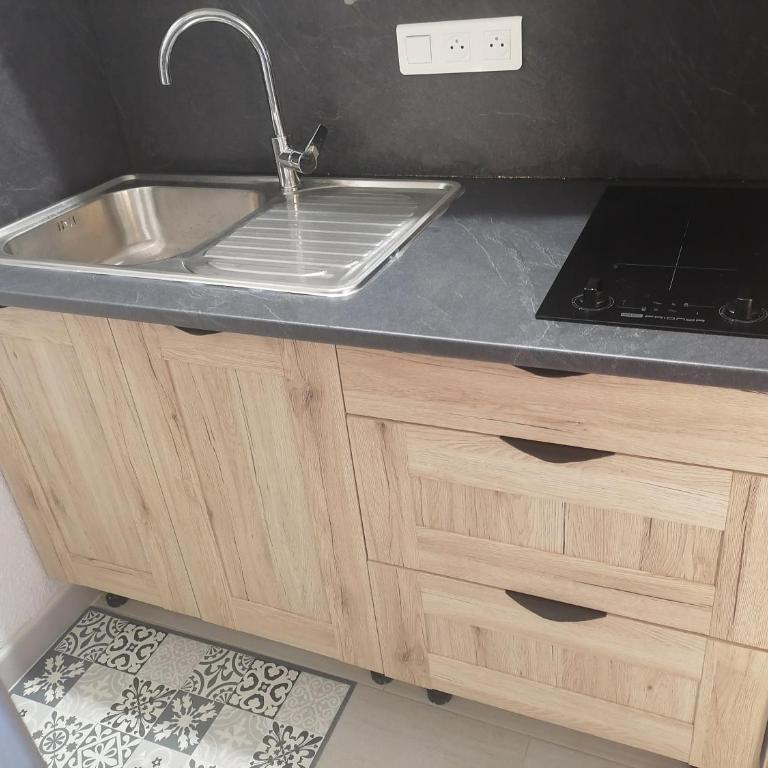 Studio cabine valras plage 300m de la mer - One-Bedroom Apartment - 12