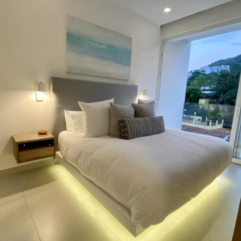 Modern Newly Remodeled Oceanfront 2x2 Lower Conchas Chinas Condo - Apartamento con vistas al mar - 42