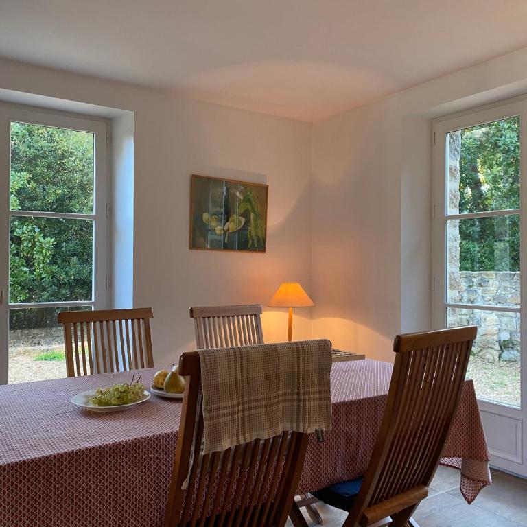 REF 001 - Belle maison avec jardin pour six personnes KERNERS ARZON - Maison 3 Chambres - 5