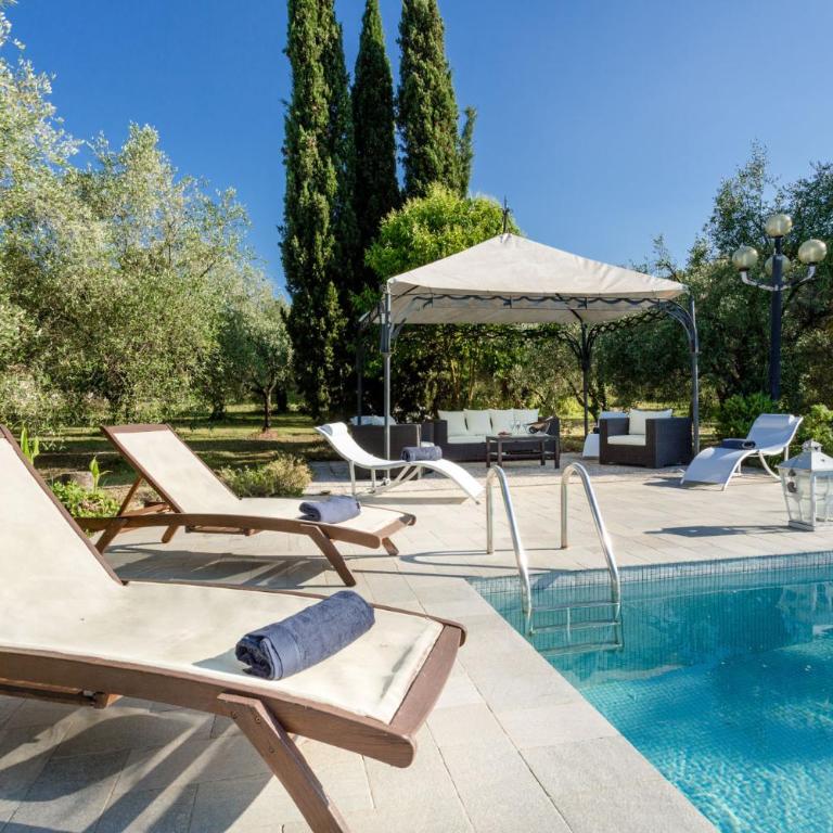 Villa Gattaiola, Rewind In Style In a Renaissance Villa with Pool among the Vineyards in Lucca Property overview - Villa - 2