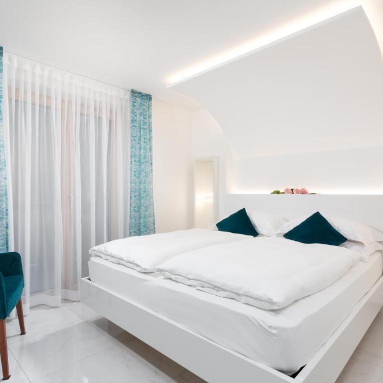 Hotel Pareda - Camera Quadrupla Luxury - 1