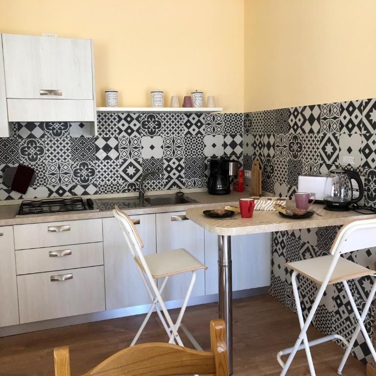 Casa Teodoro - Gelsomino, Ulivi & Orchidea - Appartamento con 1 Camera da Letto - 2