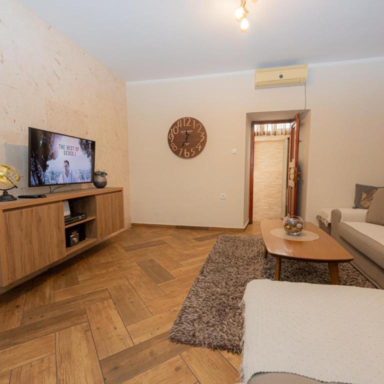 Sea Front 171 - Three-Bedroom Apartment - 32