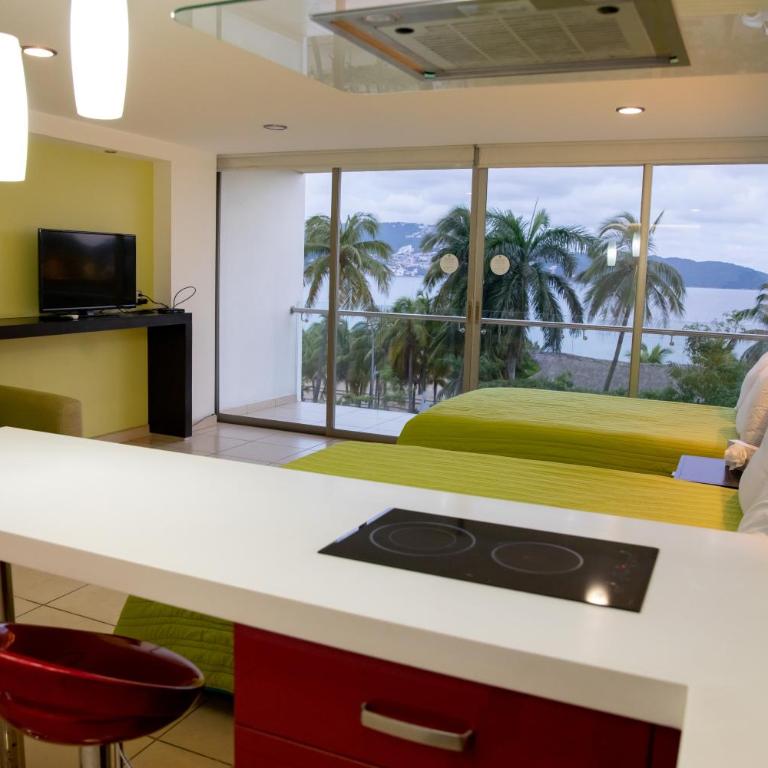 Ramada by Wyndham Acapulco Hotel & Suites - Habitación Doble con 2 camas dobles - No fumadores - 6