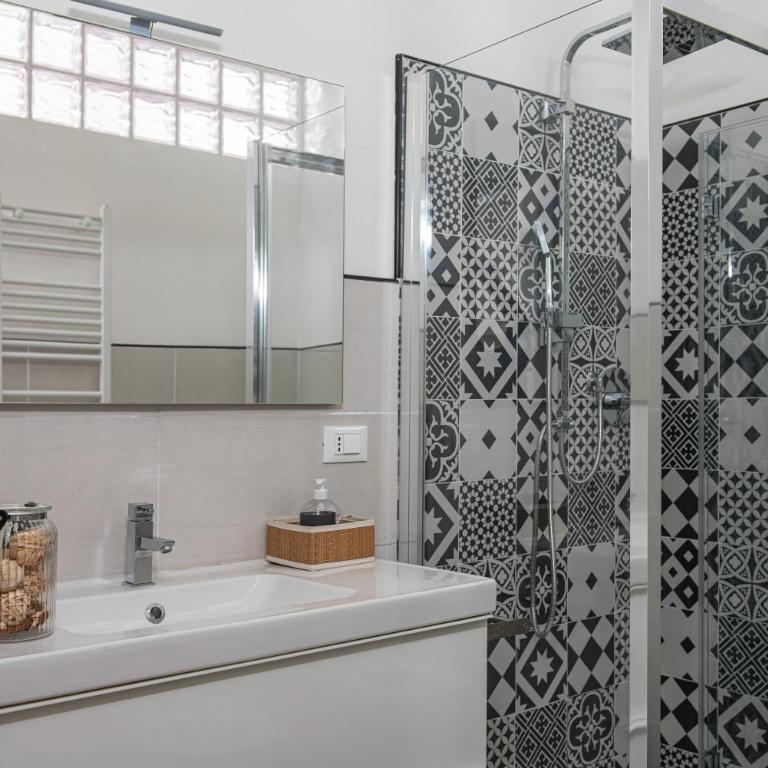 La Corte Albenga - Appartamento o Camera con Posto Auto privato - Camera Matrimoniale con Bagno Privato - 19