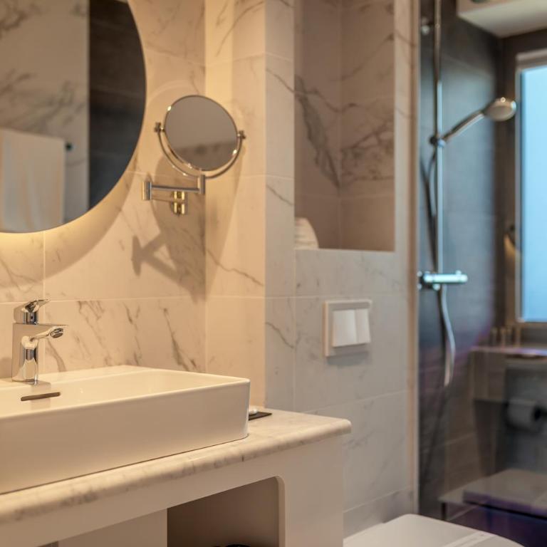 HOTEL AGAPE - Double or Twin Room with City View - 14