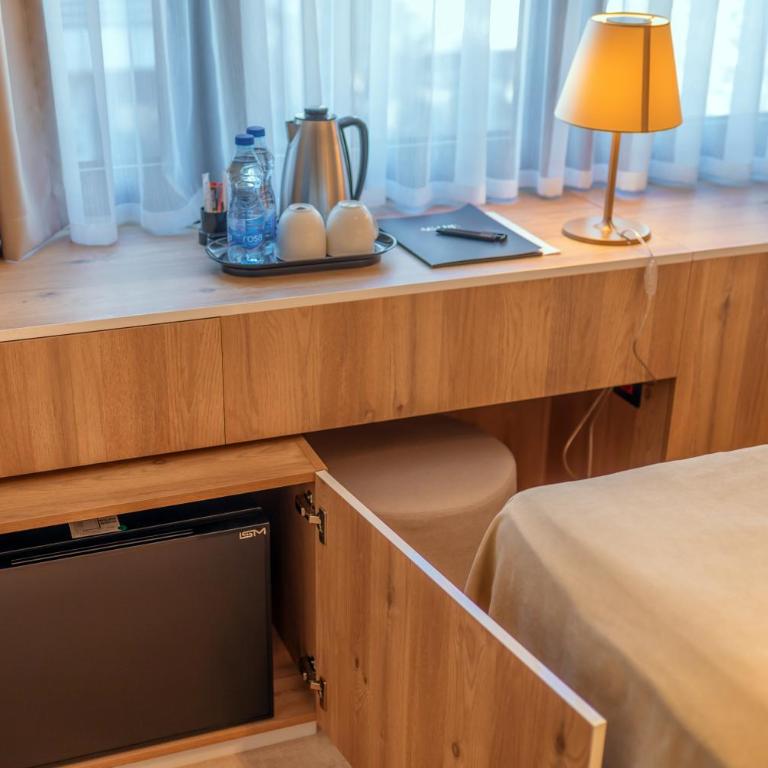HOTEL AGAPE - Double or Twin Room with City View - 8