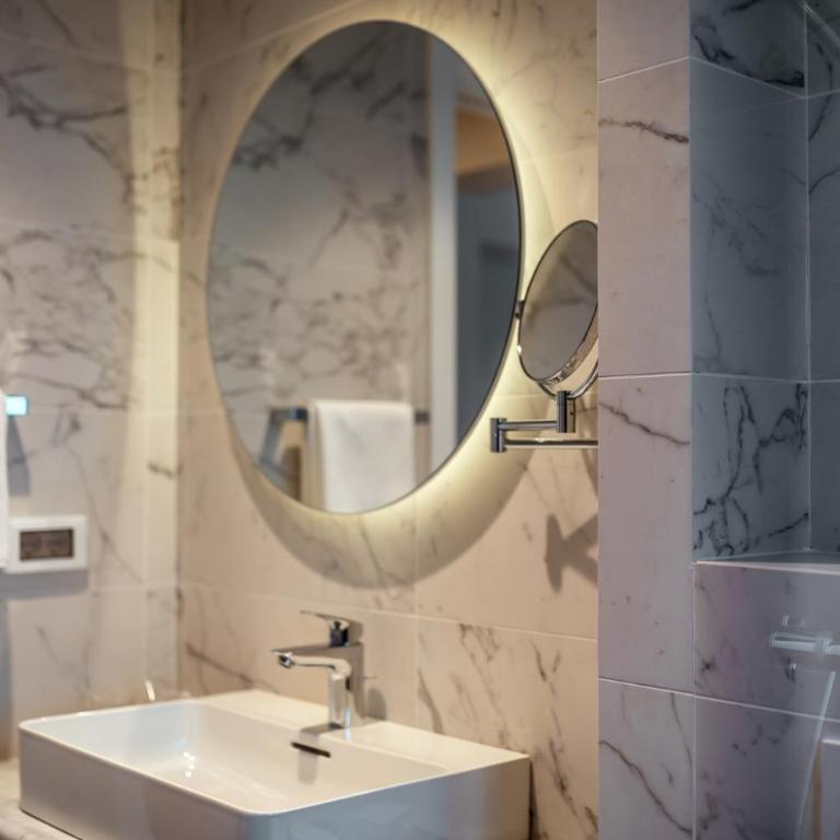 HOTEL AGAPE - Double or Twin Room with City View - 18