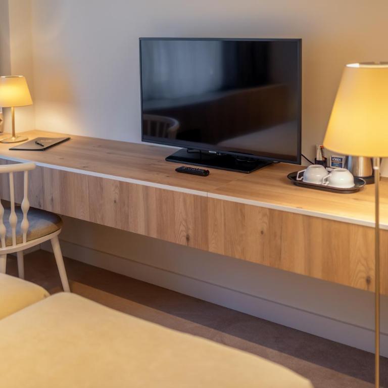 HOTEL AGAPE - Double or Twin Room with City View - 5