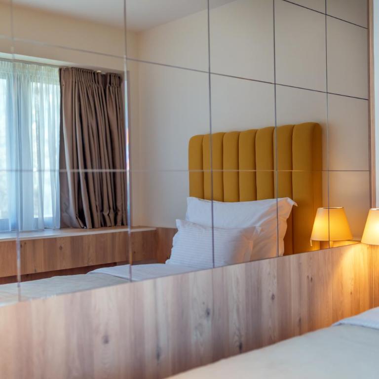 HOTEL AGAPE - Triple Room with City View - 8