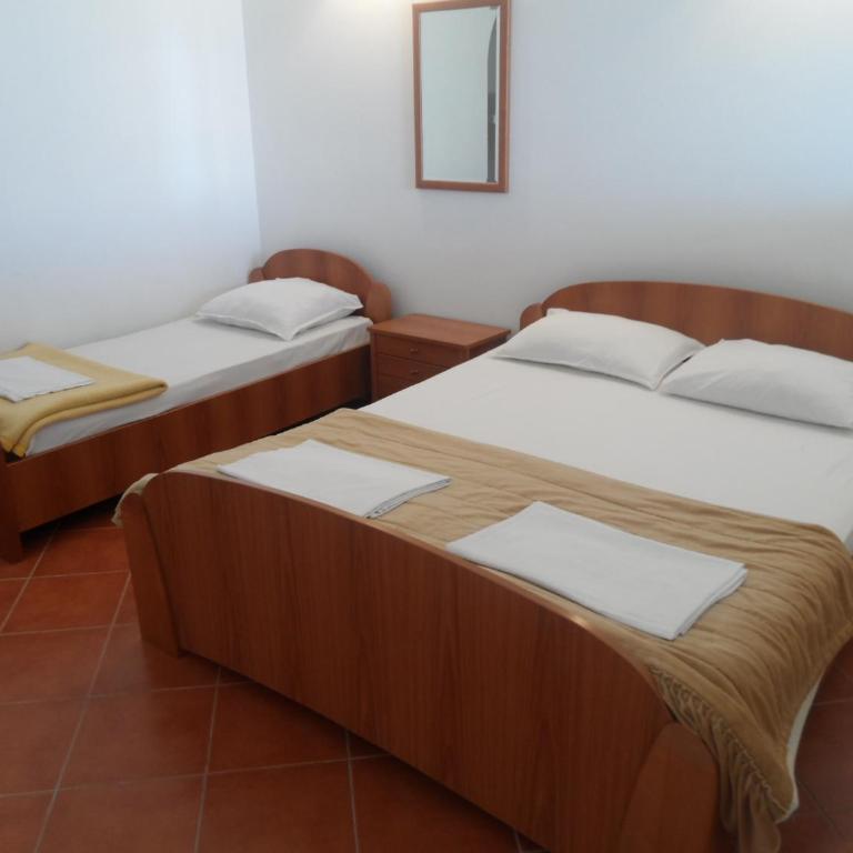 Apartments Kepi Gjerana - Studio with Terrace - 4