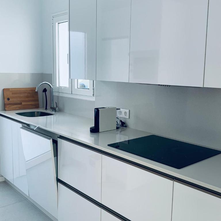 Trendy Casa Linea - Two-Bedroom House - 43