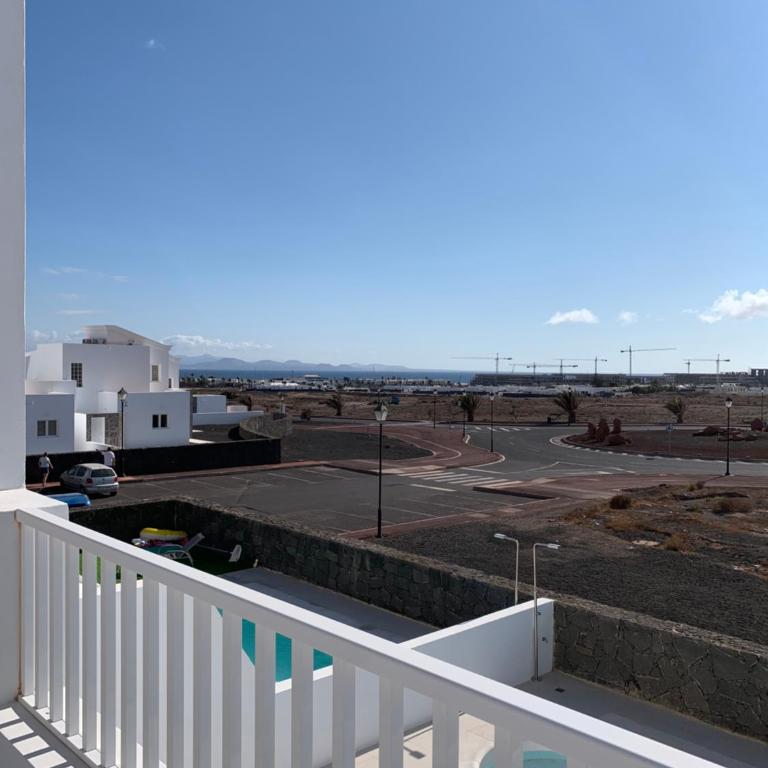 Trendy Casa Linea - Two-Bedroom House - 78