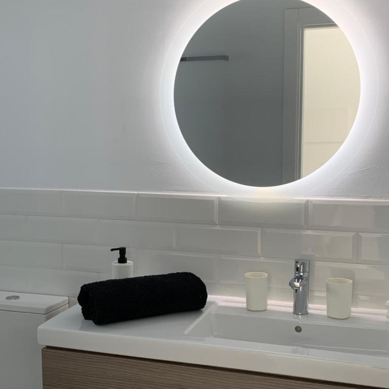 Trendy Casa Linea - Two-Bedroom House - 39
