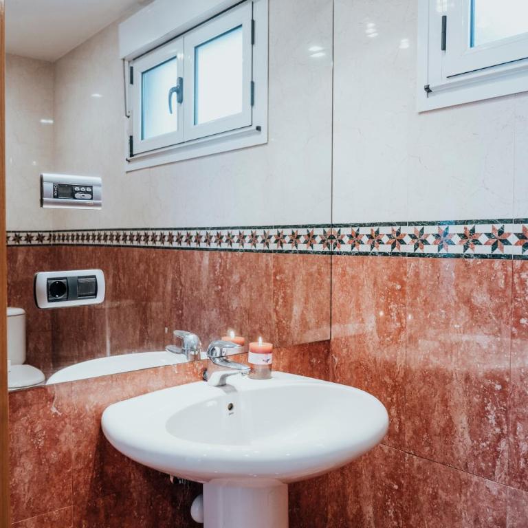 EL SEXTO DE LA PLAYA + PARKING GRATIS - Apartamento de 2 dormitorios - 37