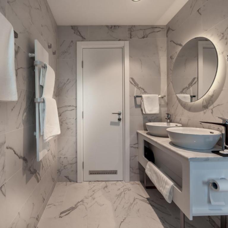 HOTEL AGAPE - Suite with City View - 8