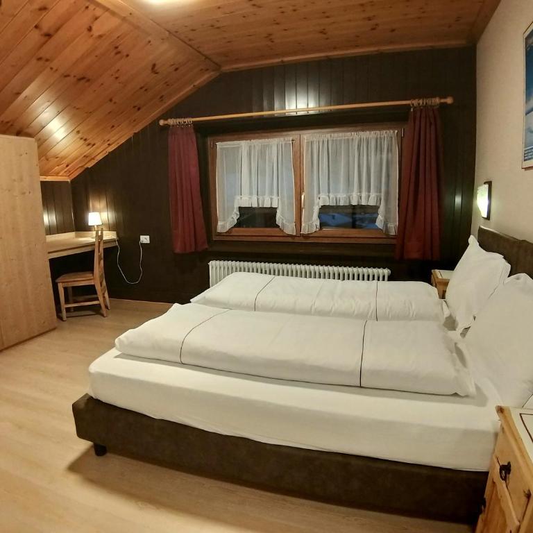 Hotel Bernina - Camera Matrimoniale Standard - 3