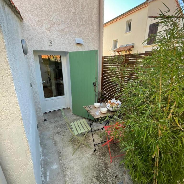 Studio vallon d'Azur à Carqueiranne - Appartement 1 Chambre - 11