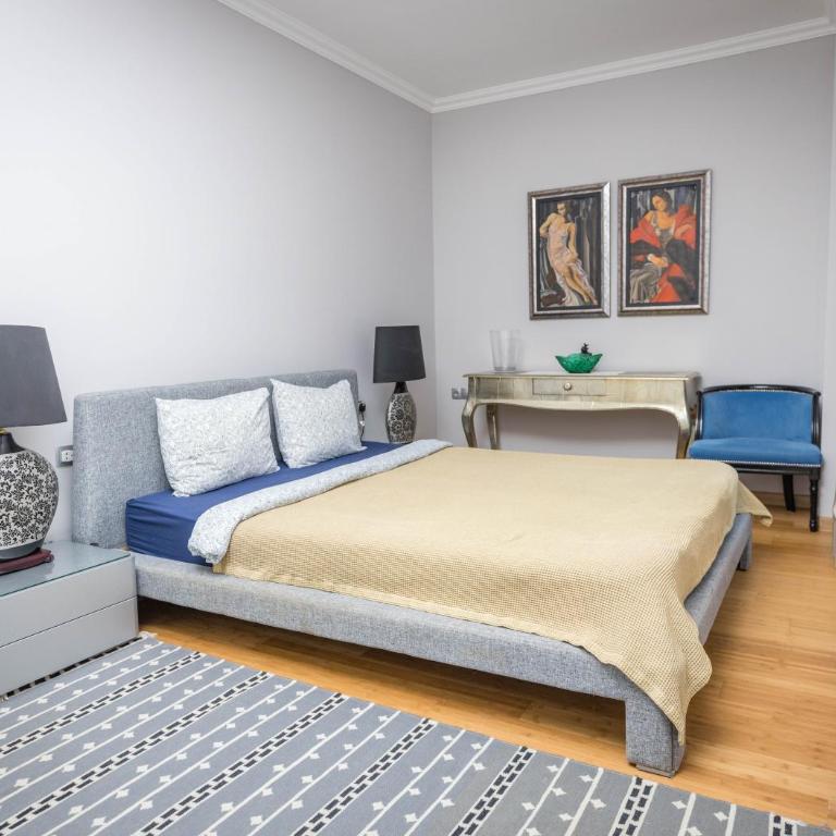 Villa Aurora - Three-Bedroom Apartment - 19
