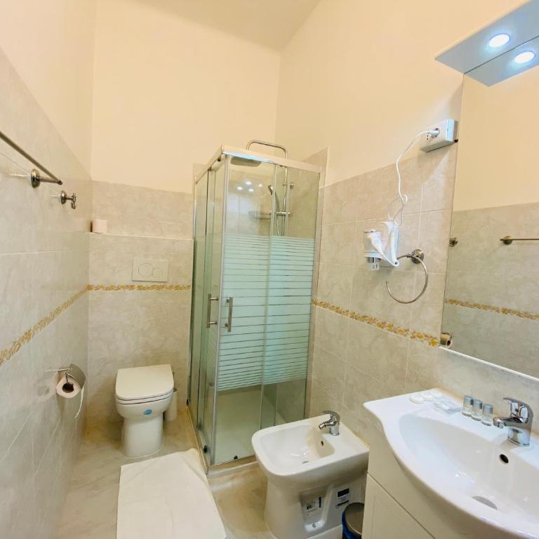 Hello Pisa B&B - Double Room with Private Bathroom - 8