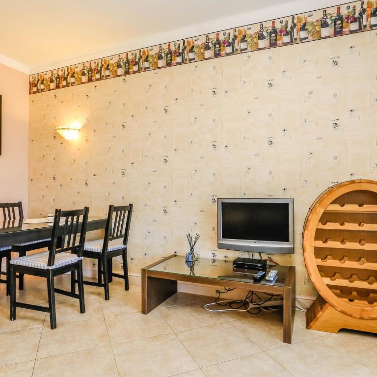 Villa Aurora - One-Bedroom Apartment - 12