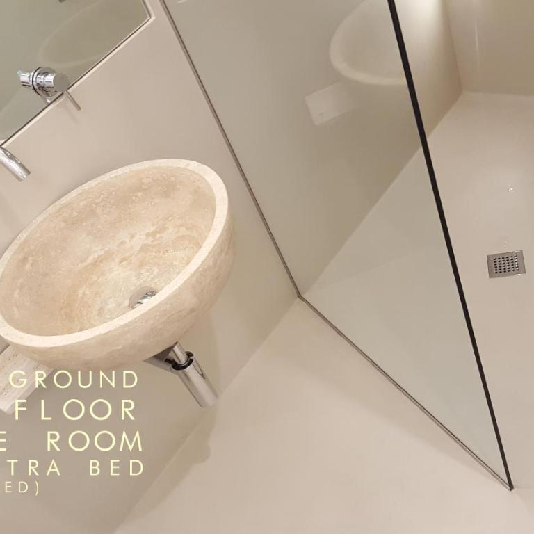 B&B A Piazza del Gesù - Camera Matrimoniale con Letto Supplementare - 7