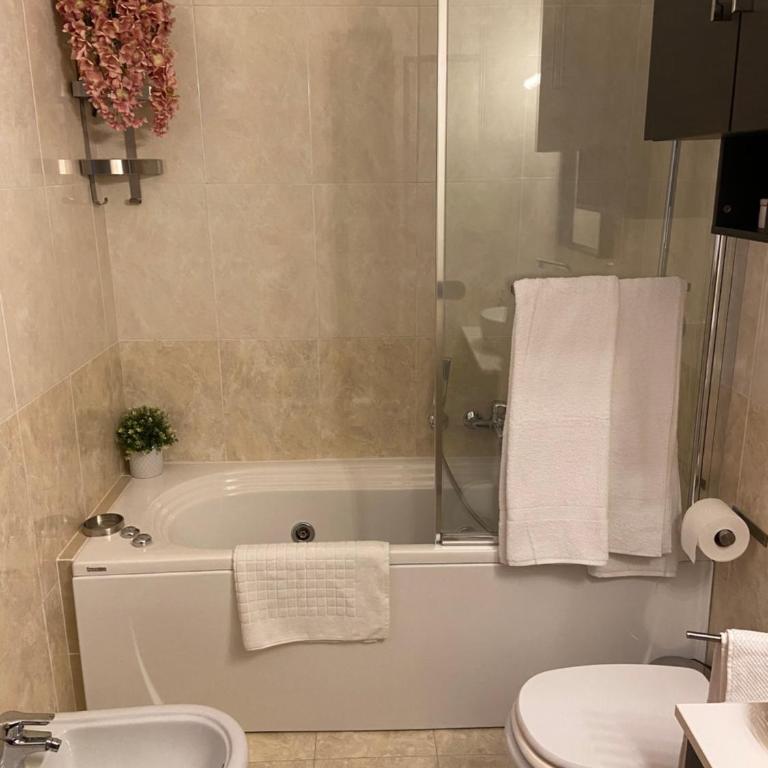 AGM Suite Rome Airport FCO - Attico Parco Leonardo - Appartamento con 1 Camera da Letto - 11