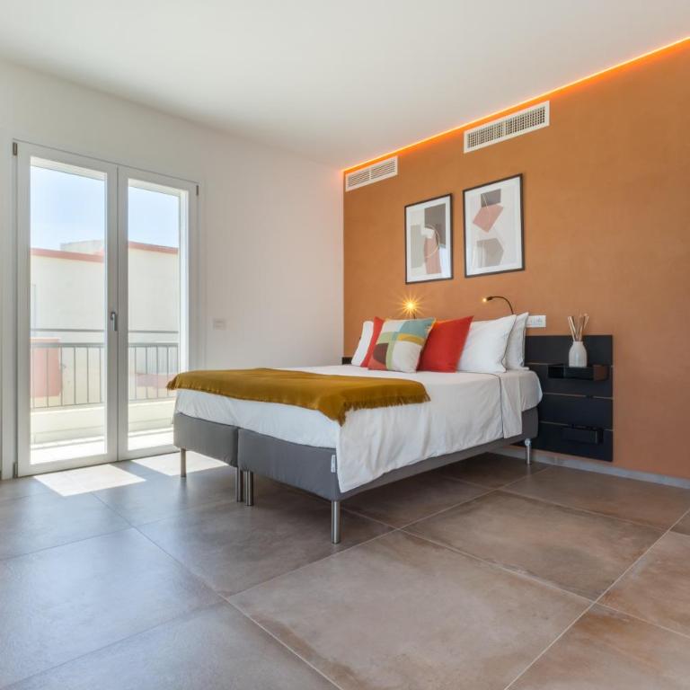 Flamingo's way Cagliari - King Room with Sea View - 3