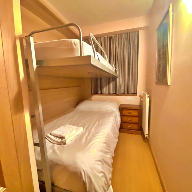 Pleta de Soldeu 11 4,3 - Three-Bedroom Apartment - 2