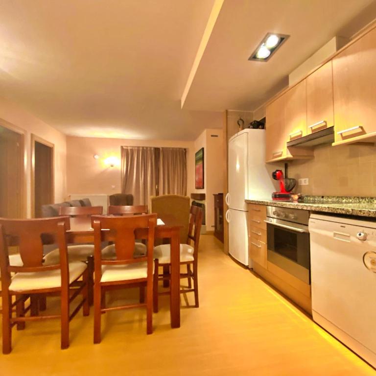 Pleta de Soldeu 11 4,3 - Three-Bedroom Apartment - 6