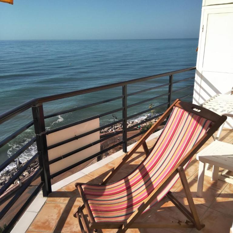 Junto al Mar - Estudio con vistas al mar - 2