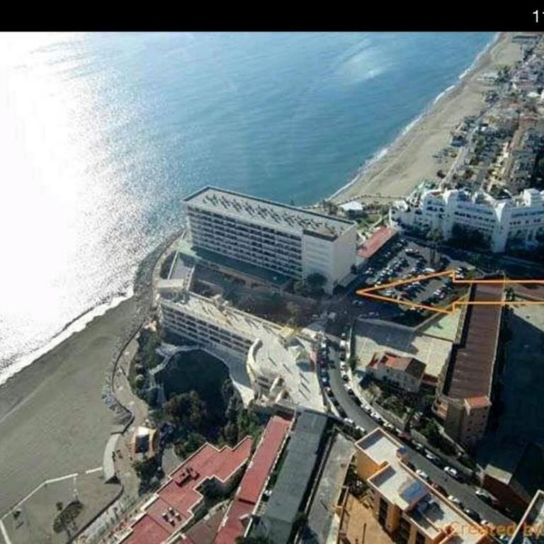 Torremolinos 1ª linea playa - Estudio - 16