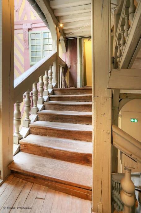 Le Saint Georges, Centre historique proche gare - Studio Apartment - 4