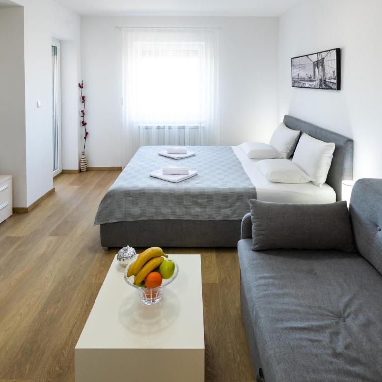 MB Apartment 2 - One-Bedroom Apartment - 1