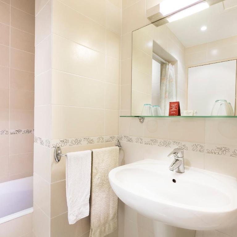 Hotel Le Clos d'Alésia - Chambre Quadruple - 5