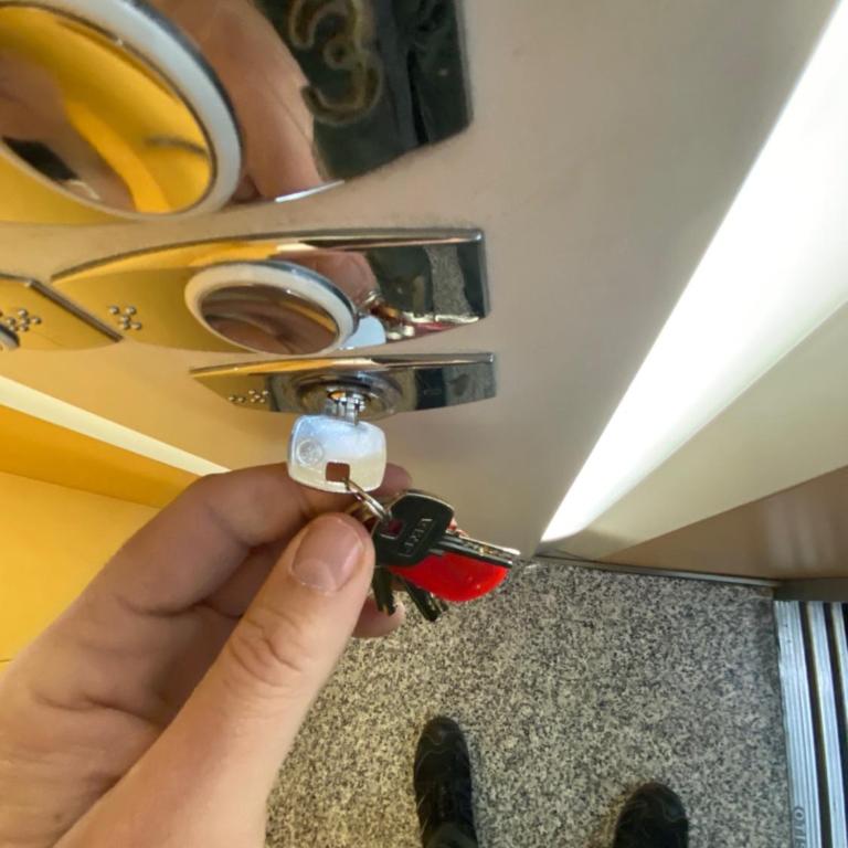 fantástico apartamento con parking avenida de cadiz - Apartamento de 2 dormitorios - 20