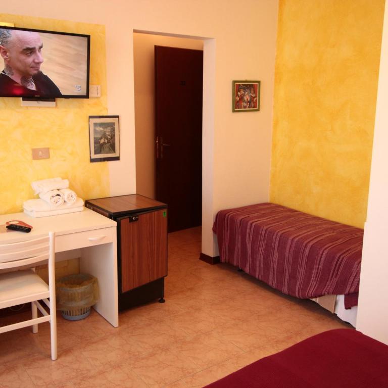 Hotel Nuova Graziosa - Triple Room - 2