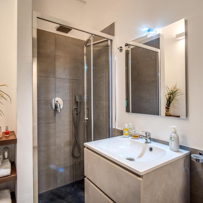 Tritone Top House - Appartamento Deluxe - 5