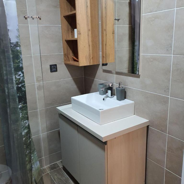 Milmari Apartman Haski N55 - One-Bedroom Apartment - 20