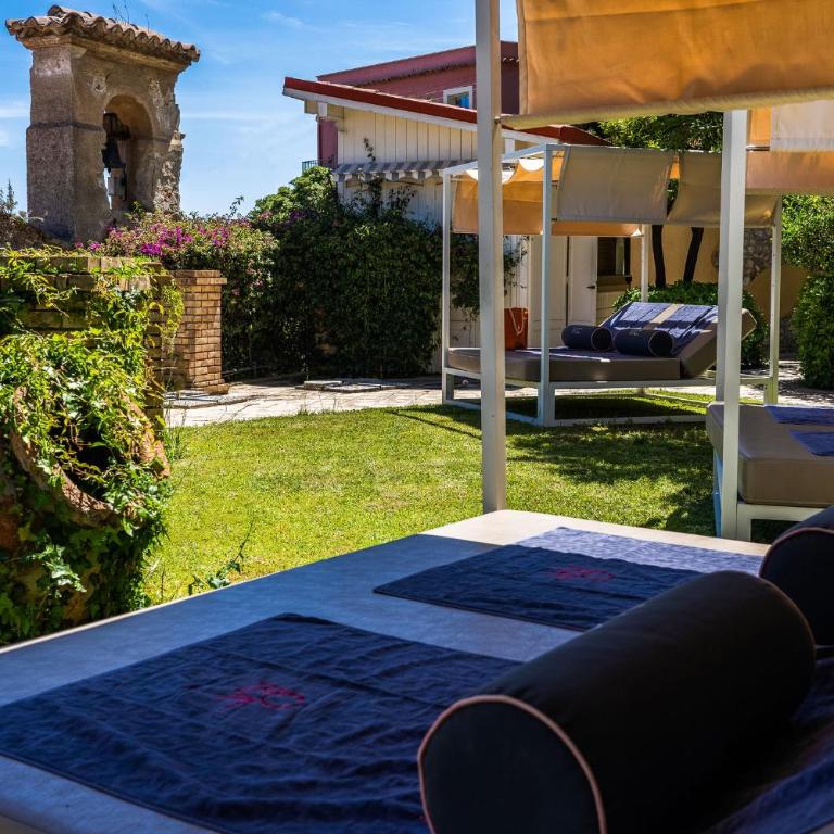 Hotel Villa Carlotta - Standard Double Room with Garden View - 4