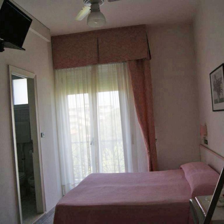 Hotel Rosy - Camera Quadrupla - 4