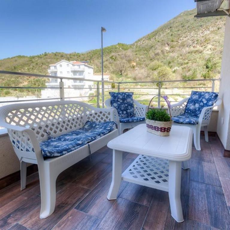 Marina Apartment - Two-Bedroom Apartment - 13