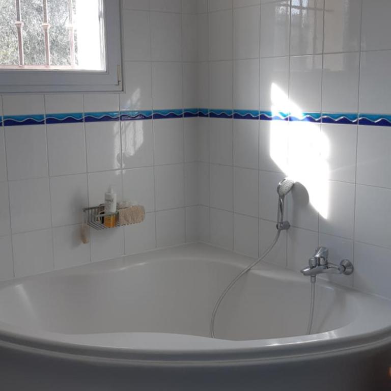 La Bastide Grassinque - Chambre Double avec Salle de Bains Privative - 12
