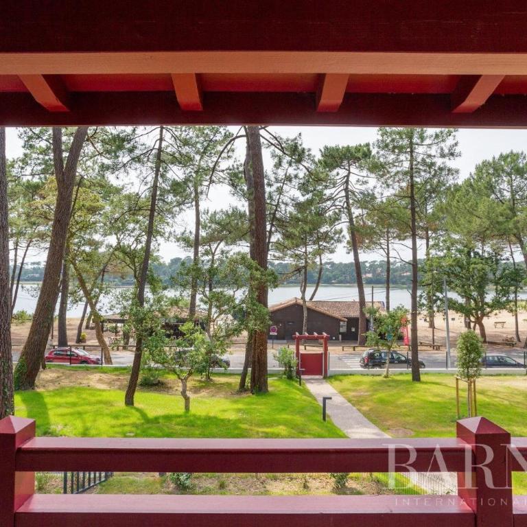 Lake Apart - Two-Bedroom Apartment - 1
