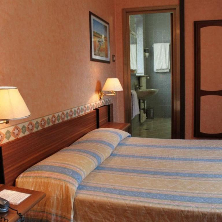 Hotel Milano - Camera Matrimoniale - 2