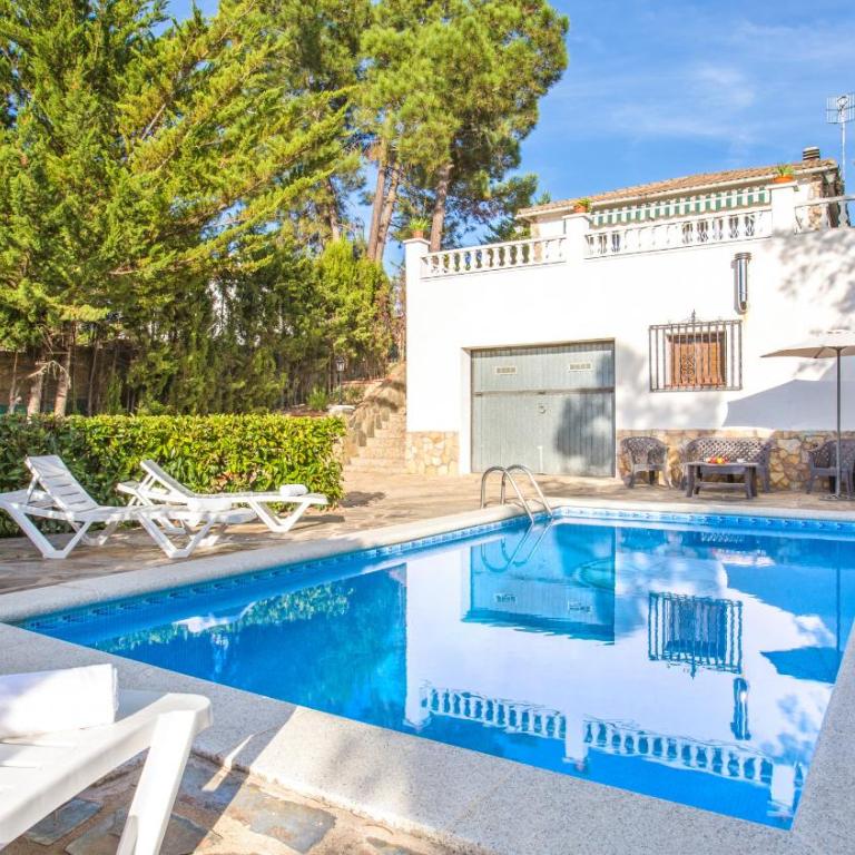 2Con - Lloret de Mar - Villa with Private Pool - 2